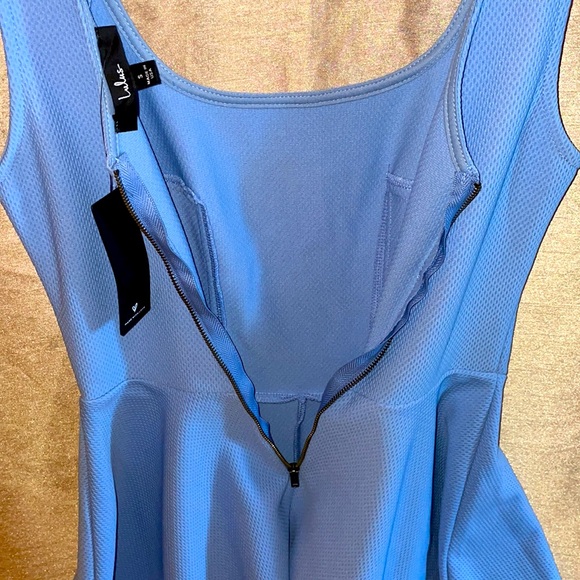 NWT.  Lulus Pleated sleeveless dress.  Size S. - Picture 4 of 6